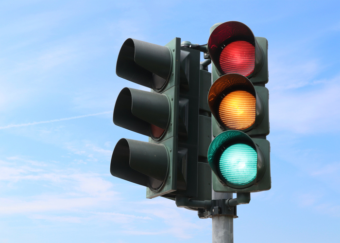 What To Do at an Intersection With Flashing Lights in Houston, TX